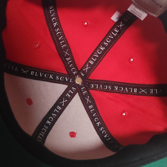 Black scale logo red 7 3/8 fitted hat - Picture 3 of 5